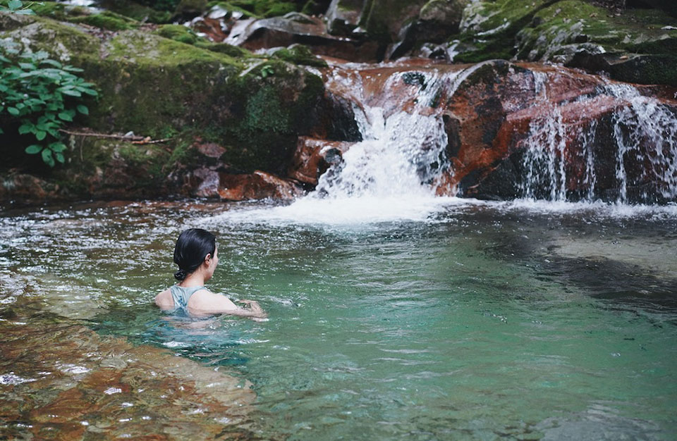 夏の昼さんぽと水あそび