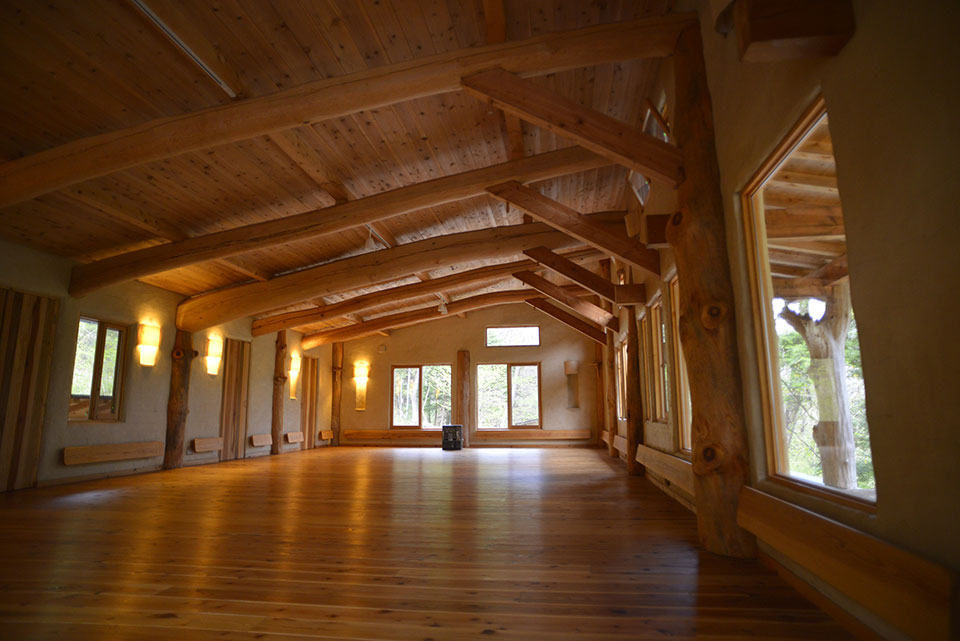 動く、やしなう、森のピラティス